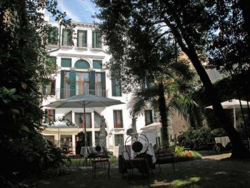 Hotel Palazzo Abadessa Venesia Bagian luar foto