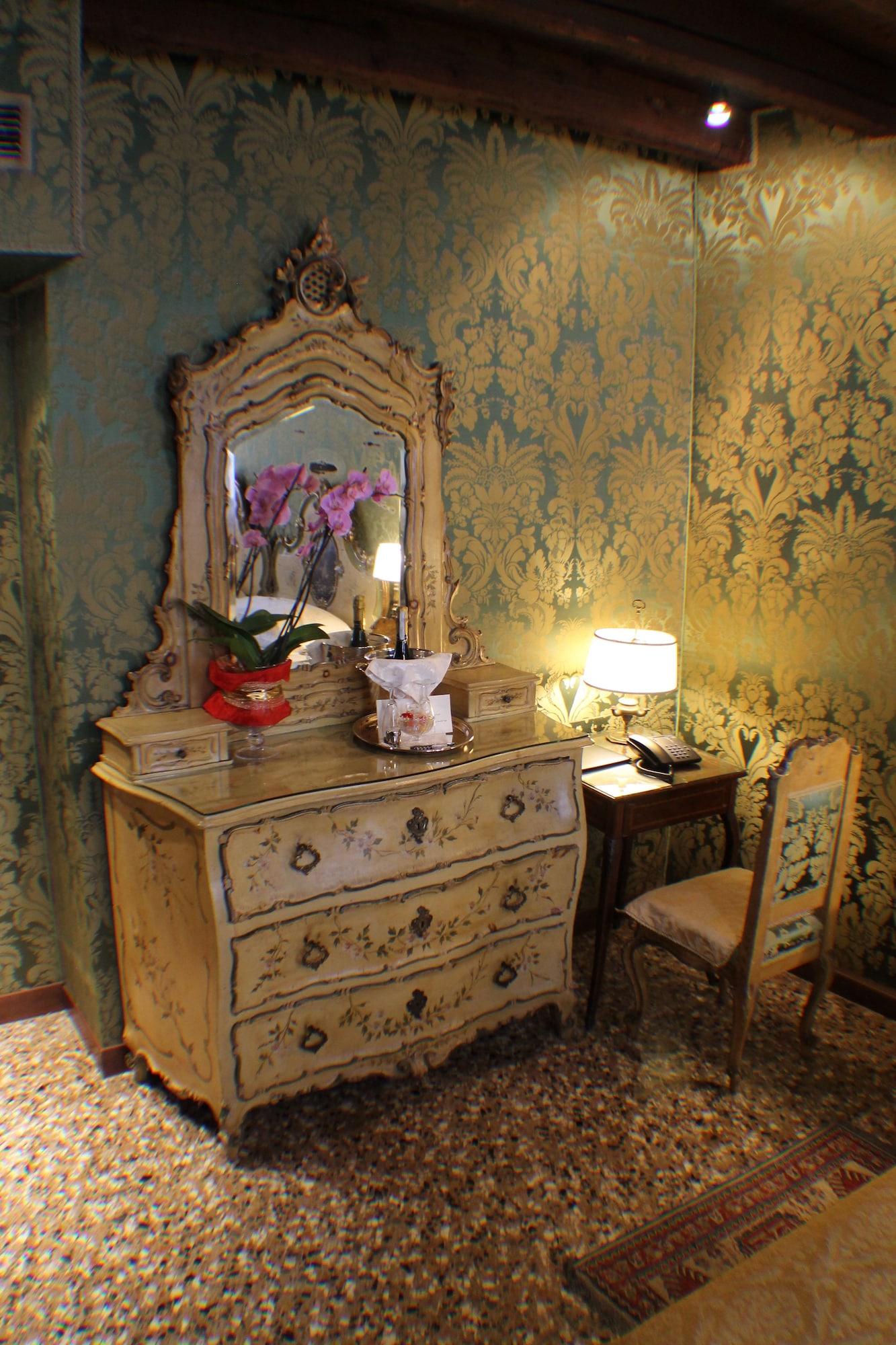 Hotel Palazzo Abadessa Venesia Bagian luar foto