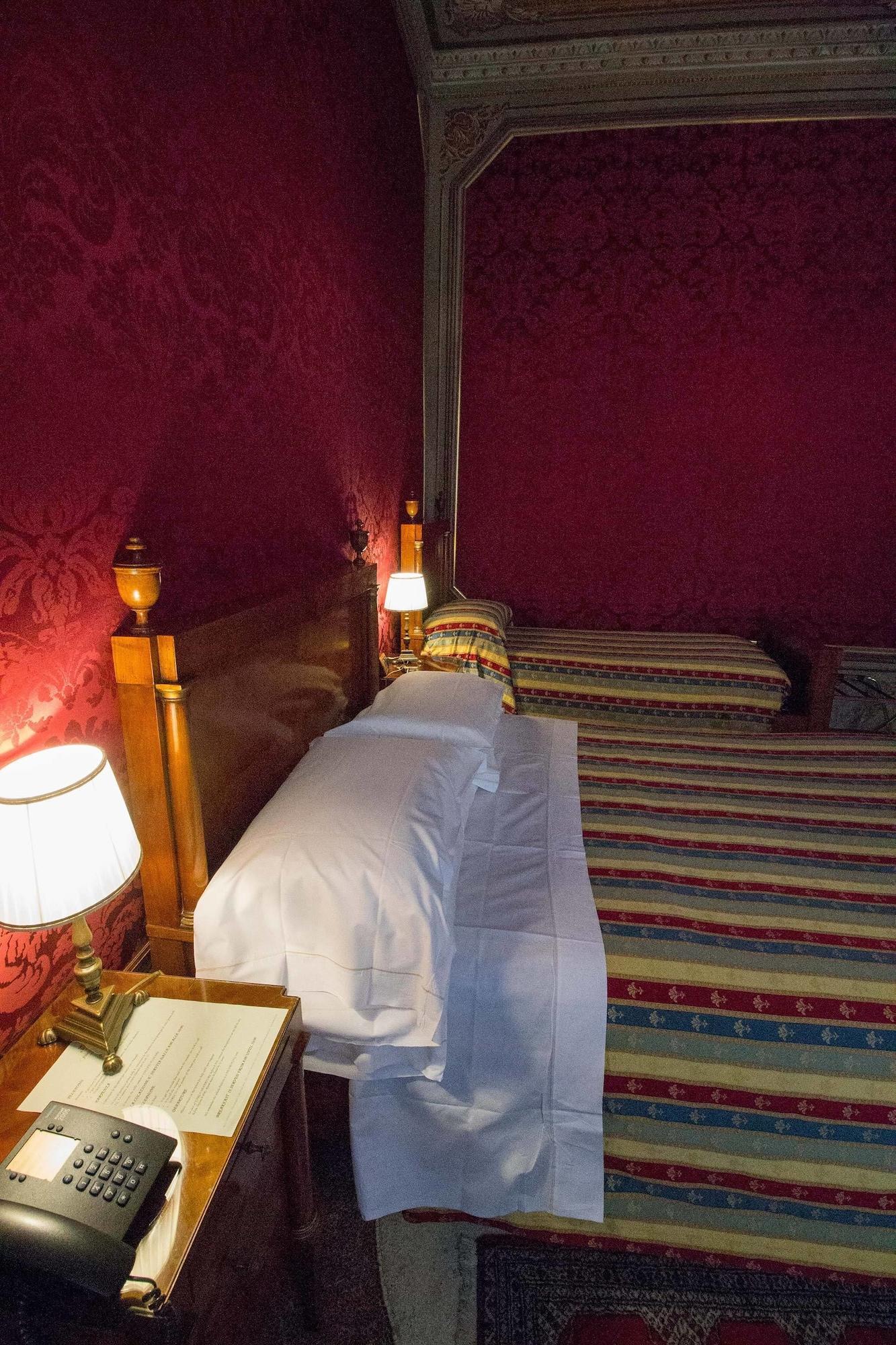 Hotel Palazzo Abadessa Venesia Bagian luar foto
