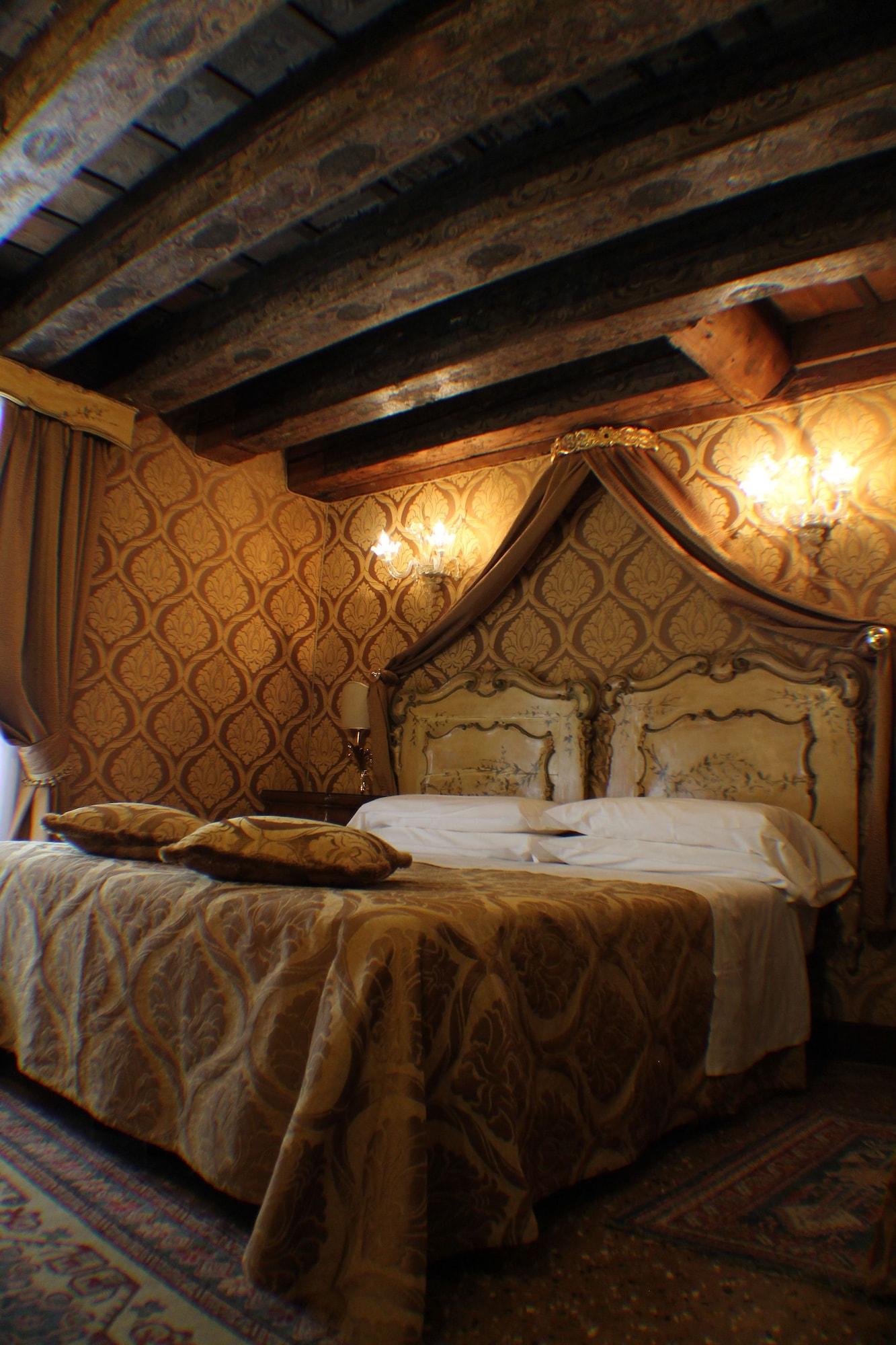 Hotel Palazzo Abadessa Venesia Bagian luar foto