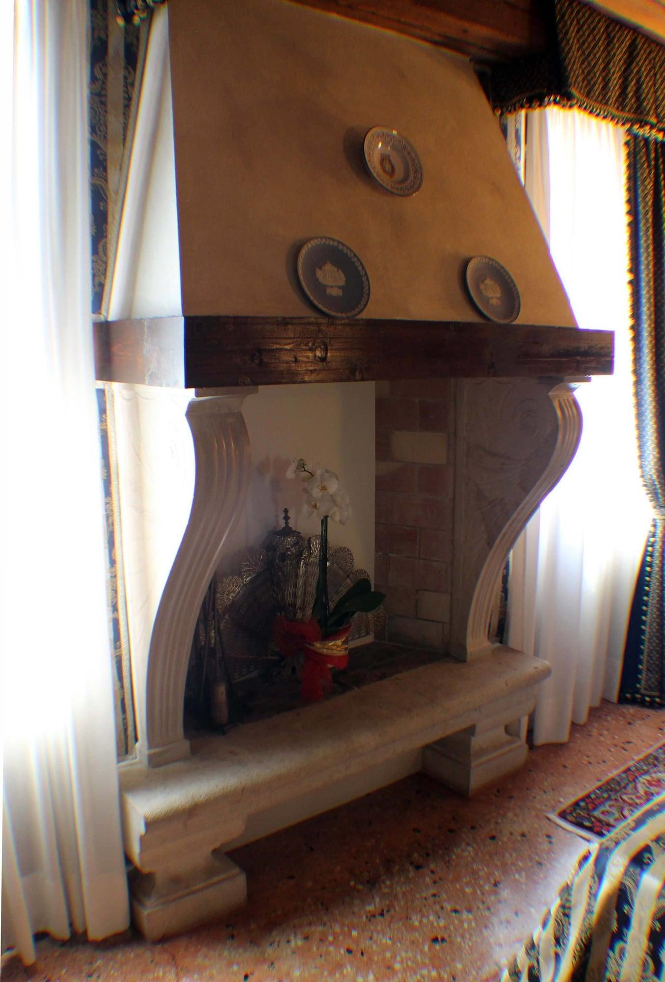 Hotel Palazzo Abadessa Venesia Bagian luar foto