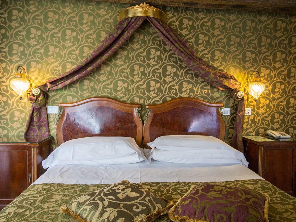 Hotel Palazzo Abadessa Venesia Bagian luar foto