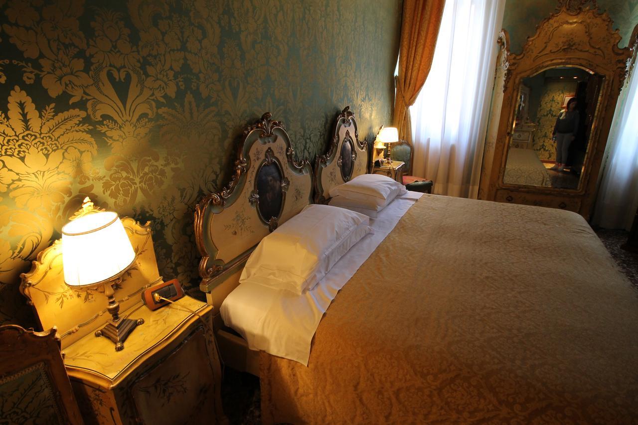 Hotel Palazzo Abadessa Venesia Bagian luar foto