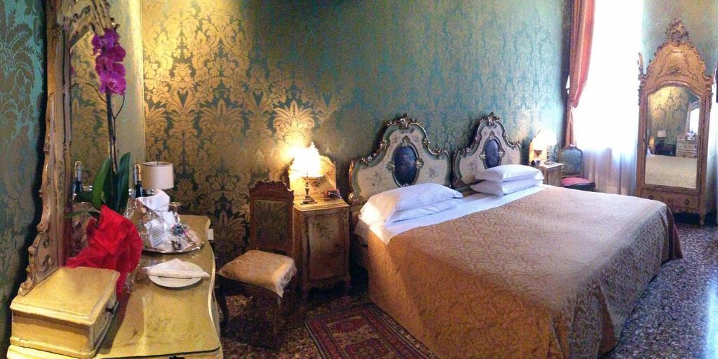 Hotel Palazzo Abadessa Venesia Bagian luar foto